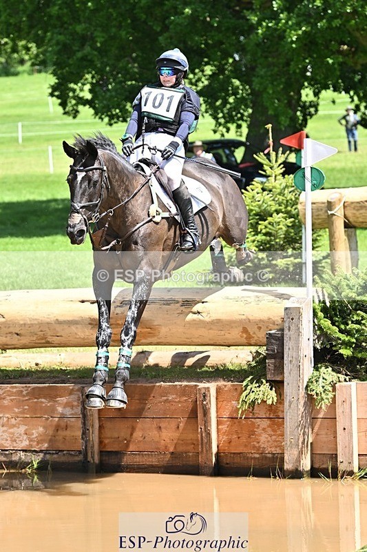 240525-124534-14215 - 101-MORELANDS_CASANOVA-Daisy_Bathe