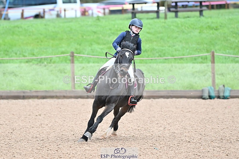 231029A-092836-02401 - 60cm Club and Schools