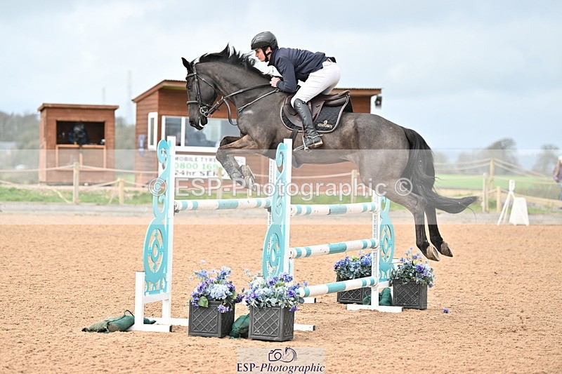 240315A-122824-00933 - Cls 3 Snr Foxhunter