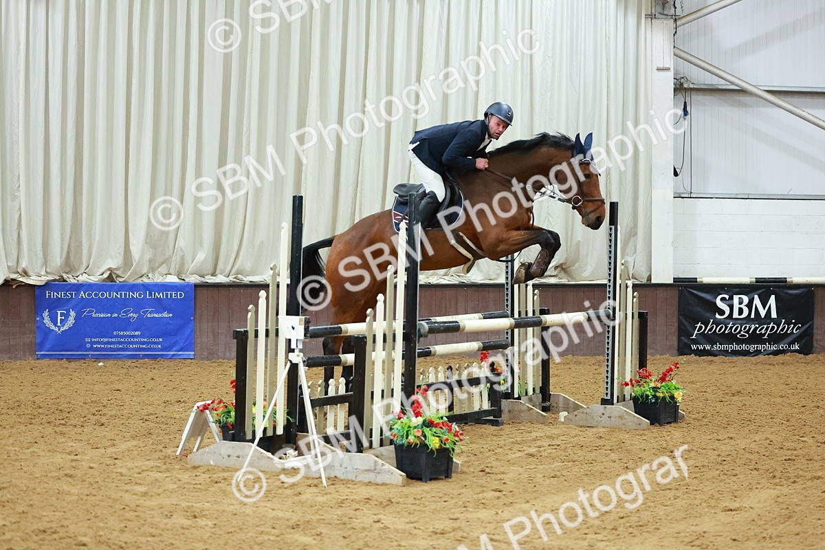 SBM_007296 - Class 19 - Senior Newcomers 1.10m