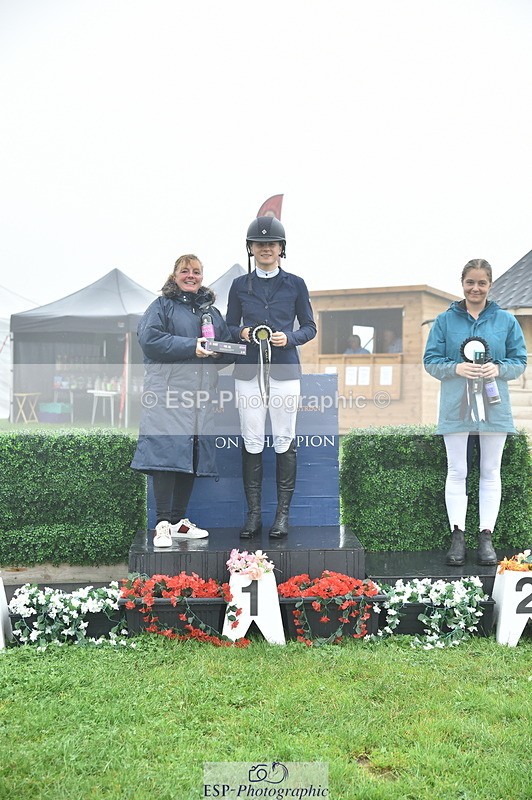 240901A-221210-11390 - 90 Presentation