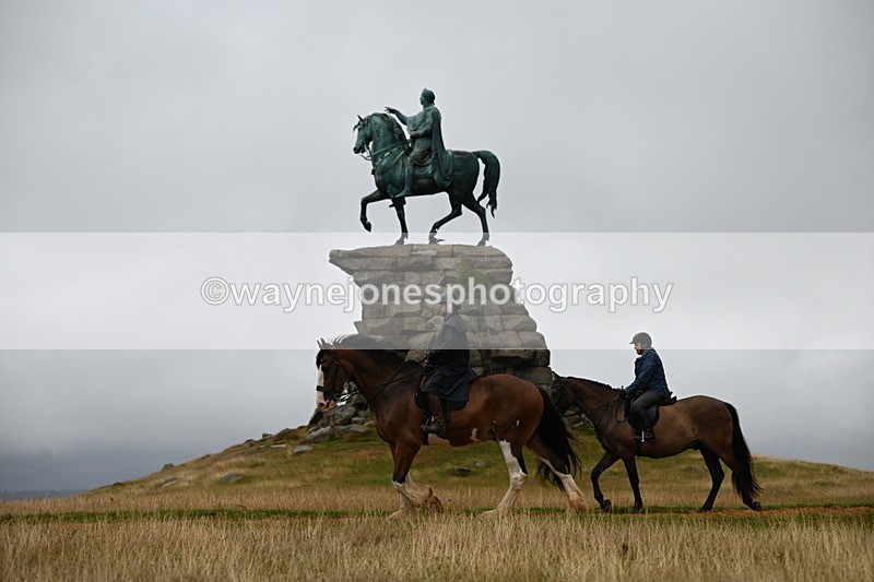 DSC_2029 - Time at Statue 12:13 to 12:32