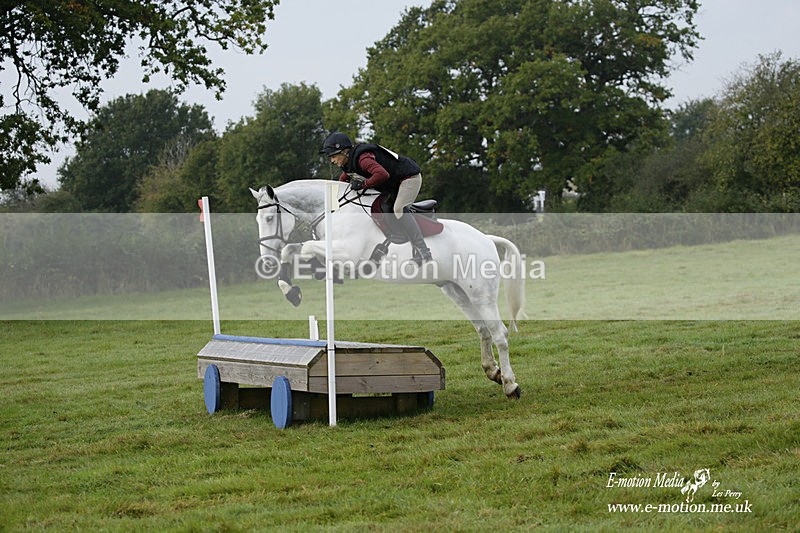 WWHT 171021 0238 - Novice Restricted (0.80m)  17/10/21