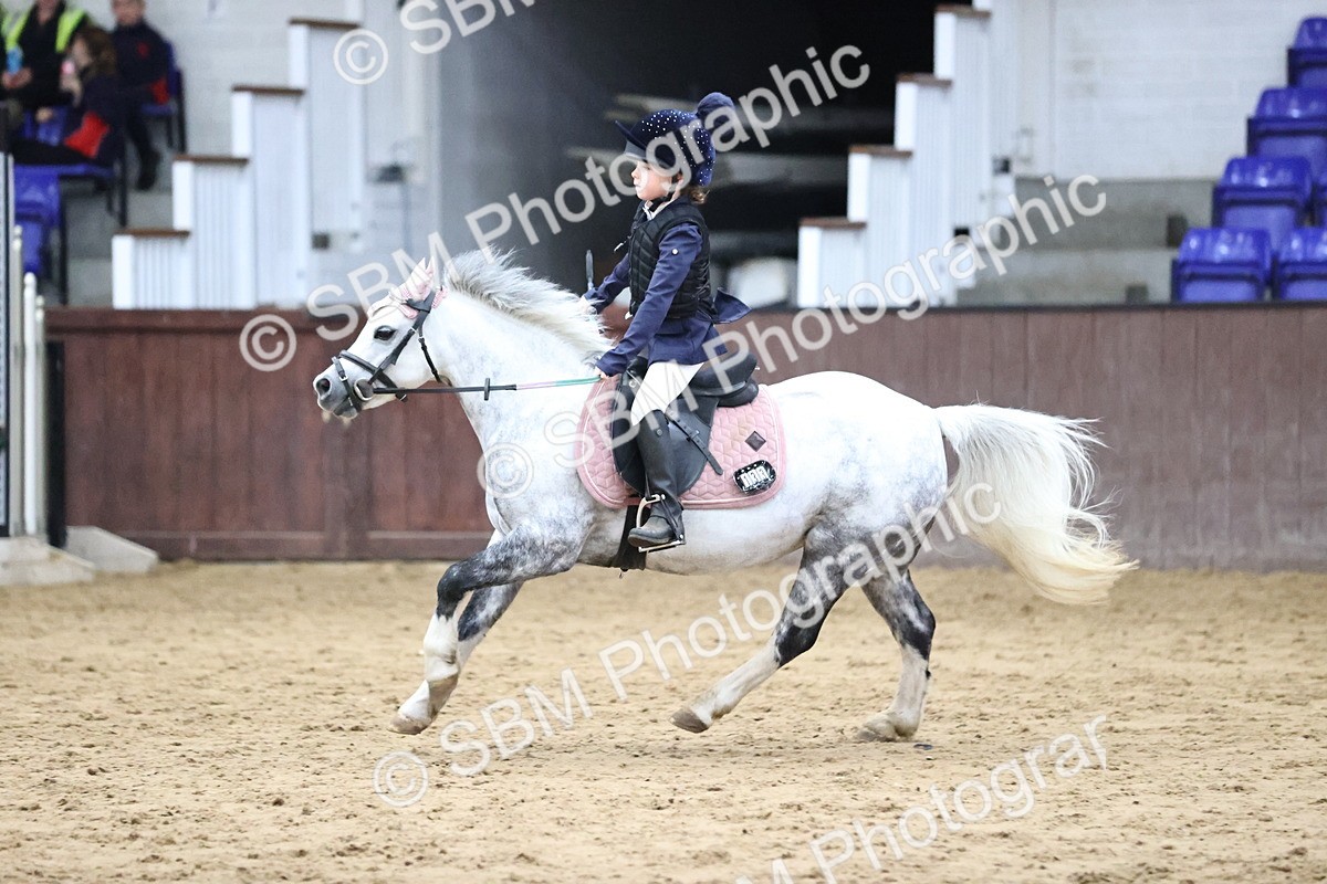 SBM_001387 - Class 5 - Henlow Veterinary Hospital 70cm