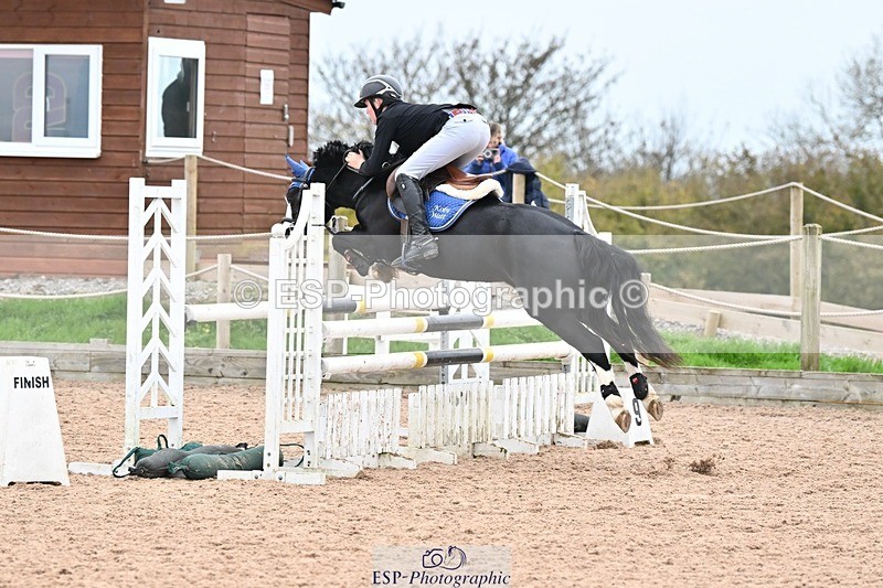 241116X-133320-02200 - Cls 33 A&B Spring Board