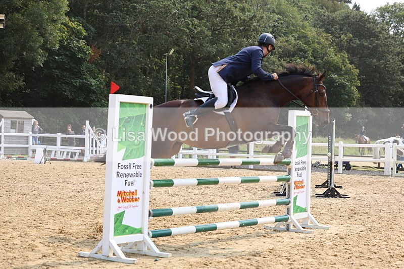 3E7A2445 - Class 8: Senior Newcomers/1.10m open