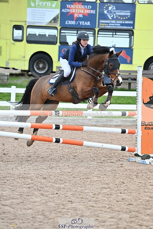 231119A-112611-05411 - Sun Cls 5 Newcomers & 1m Open