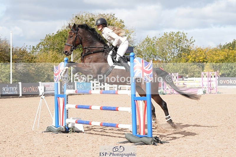 251005-132530-03524 - Cls 27 1.05m Amateur Qualifier