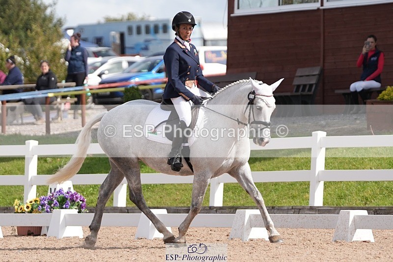 250906-115952-01678 - 010-Donna.HarrisKylah