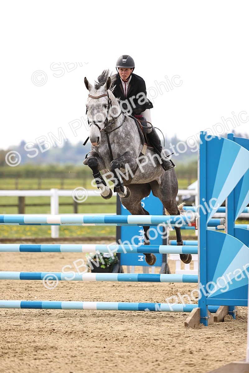 SBM_002470 - Class 11 - Senior newcomers - 1.10m