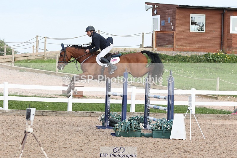 250509-172808-09302 - Cls 24 Snr Newcomers