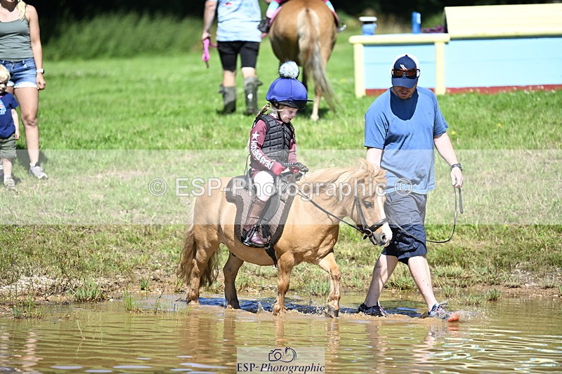 240728B-110908-01127 - Gemma's Group XC