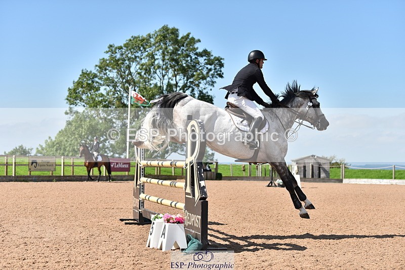 230810A-111736-00835 - Cls 9 Foxhunter