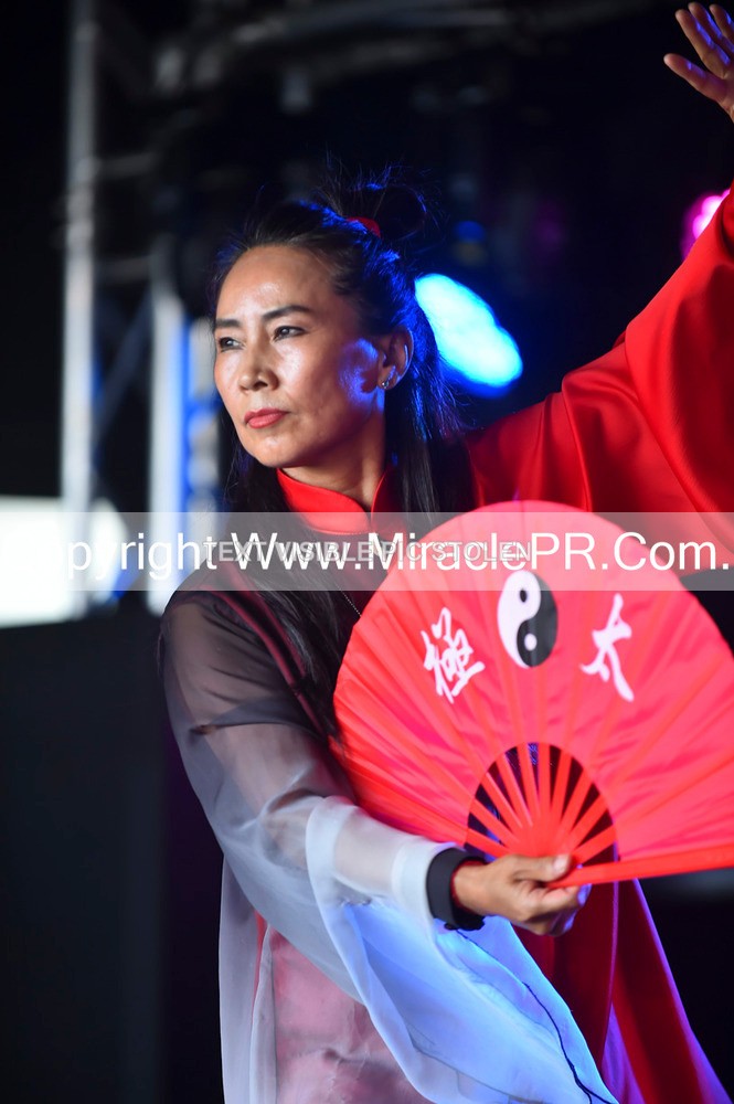 SH4_1697 - Tai Chi with Lisa Kay.