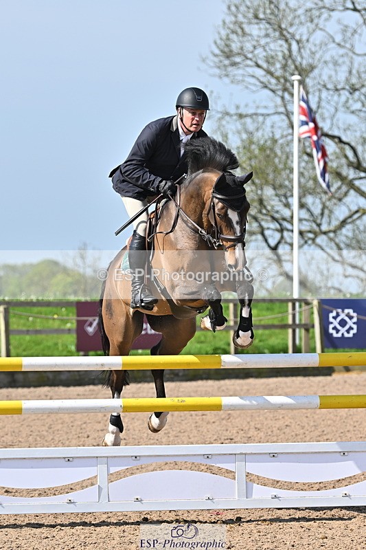 240509A-100435-00764 - Cls 8 Foxhunter