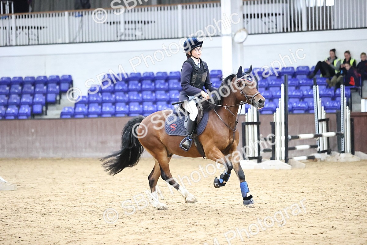 SBM_001415 - Class 5 - Henlow Veterinary Hospital 70cm