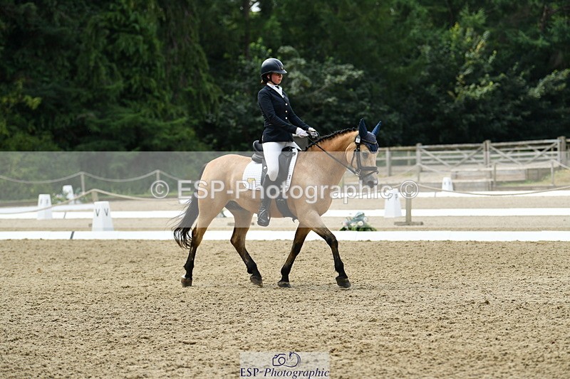 250718A-123014-01474 - 141-Chloe.Dunn-Towerhill.Shamie