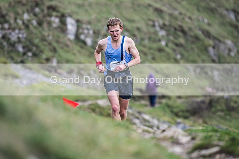 Litton-238 - Litton Christmas Cracker Fell Race (Limestone Series) Sunday 14th December 2025