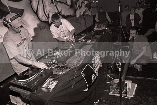 20 beni_g  ian_taylor  alix_walker - Blade debut in MCR! @ firstlight dry bar 26.04.01