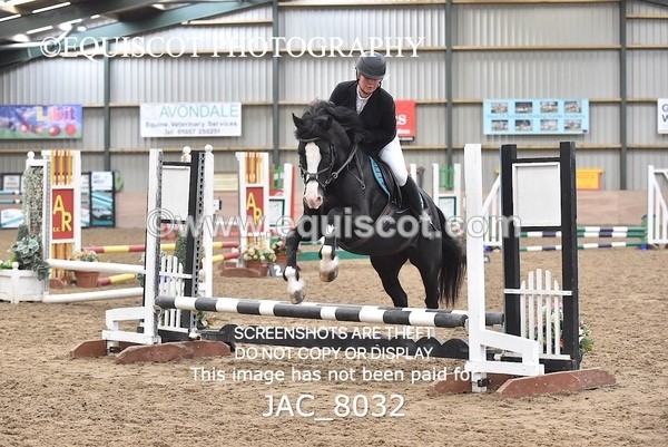 JAC_8032 - CLASS 4 NOVICE 50CM