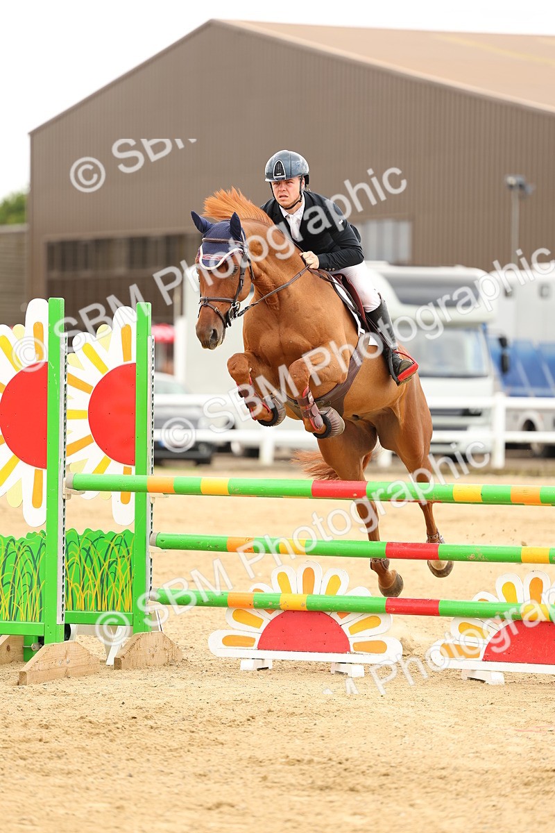 SBM_010116 - Class 3 - Senior Newcomers - 1.10m Open