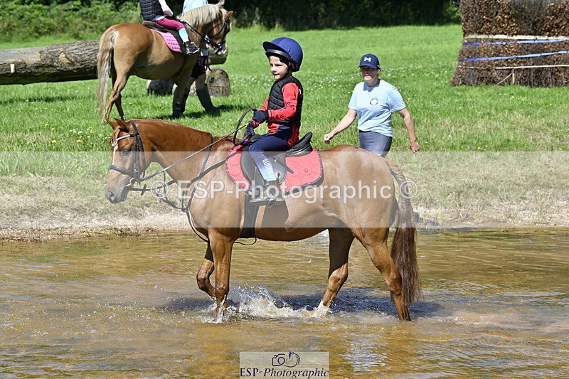 240728B-110715-01094 - Gemma's Group XC