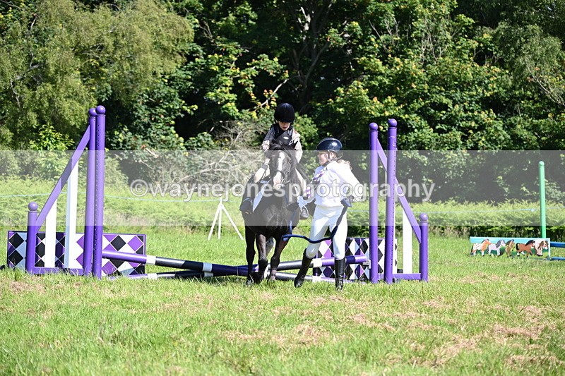 WJ6_3768 - Class 1 Tiny Cross Poles