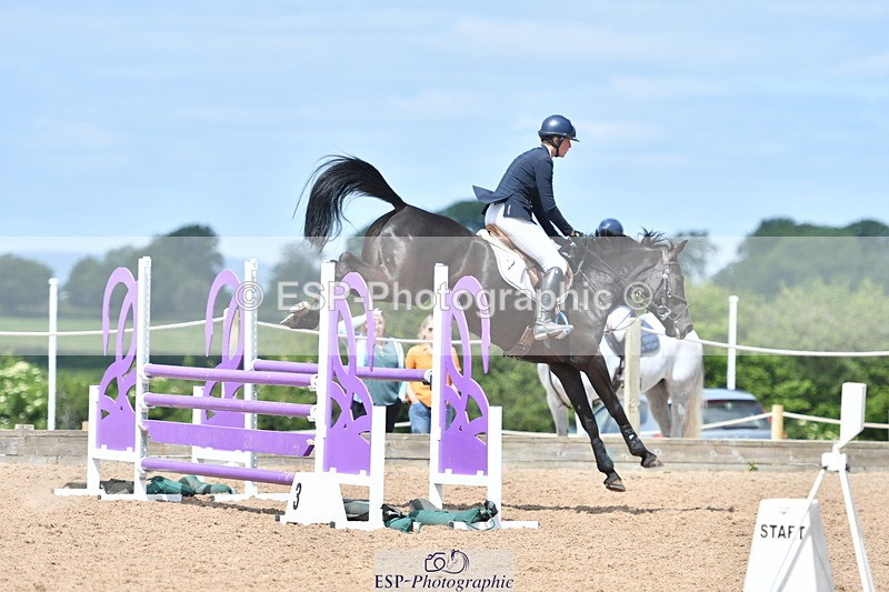 240609A-114532-04728 - Cls 17 Snr 1.05m Open