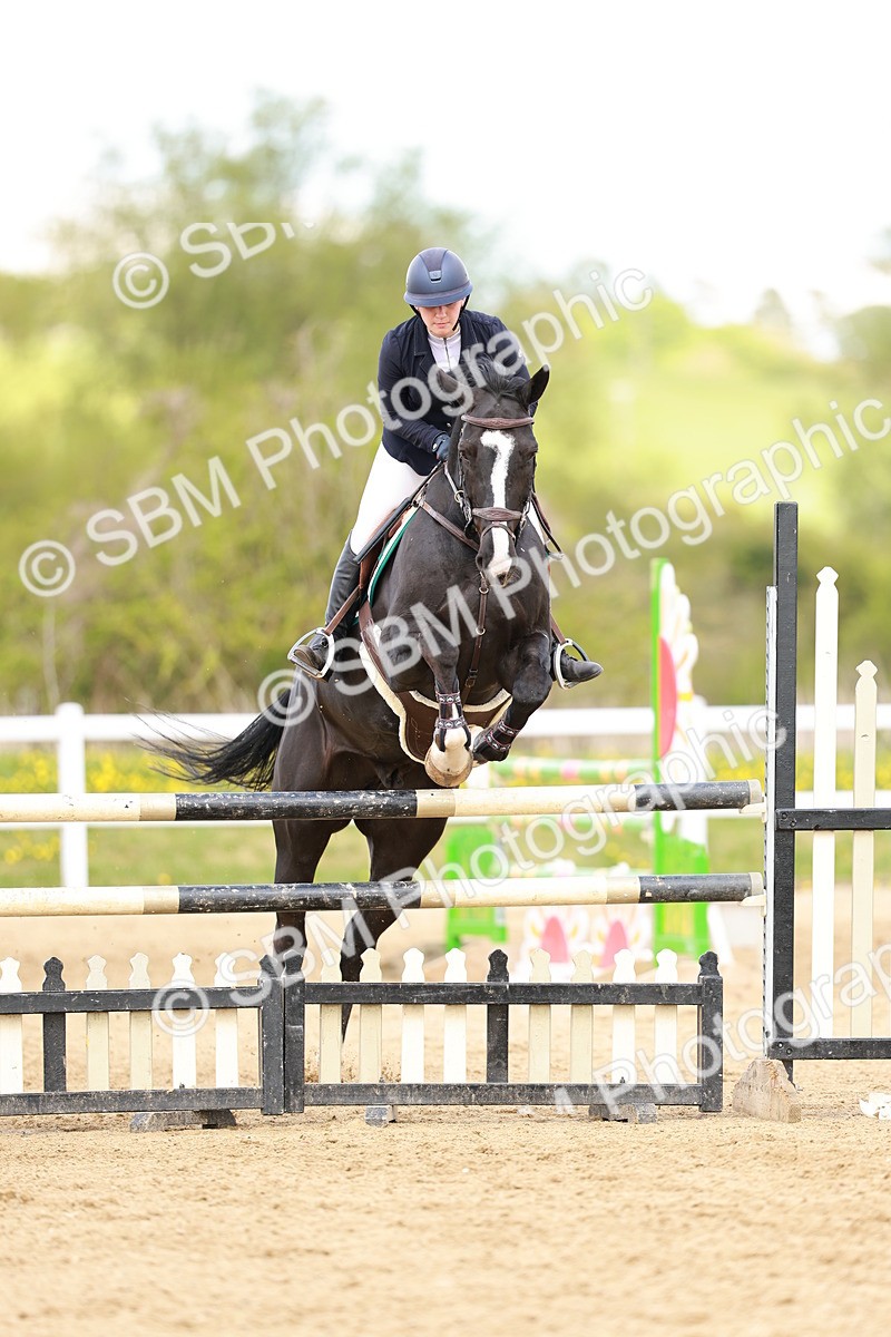 SBM_002305 - Class 4 - Senior Newcomers - 1.10m