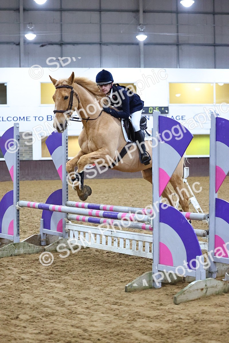 SBM_002548 - Class 6 - Holly & Ivy Stakes - 90cm