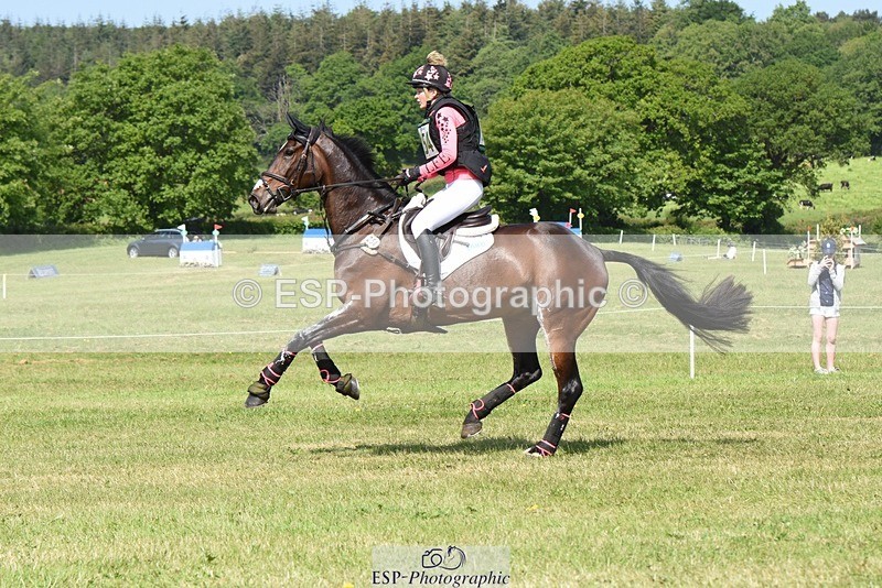 230527-102832-08675 - 254-PURE_TRENDSETTER-Ellie_Fredericks-XC