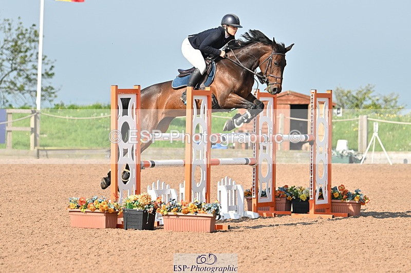 240512A-092417-16689 - Cls 47 Snr 1.20m Open