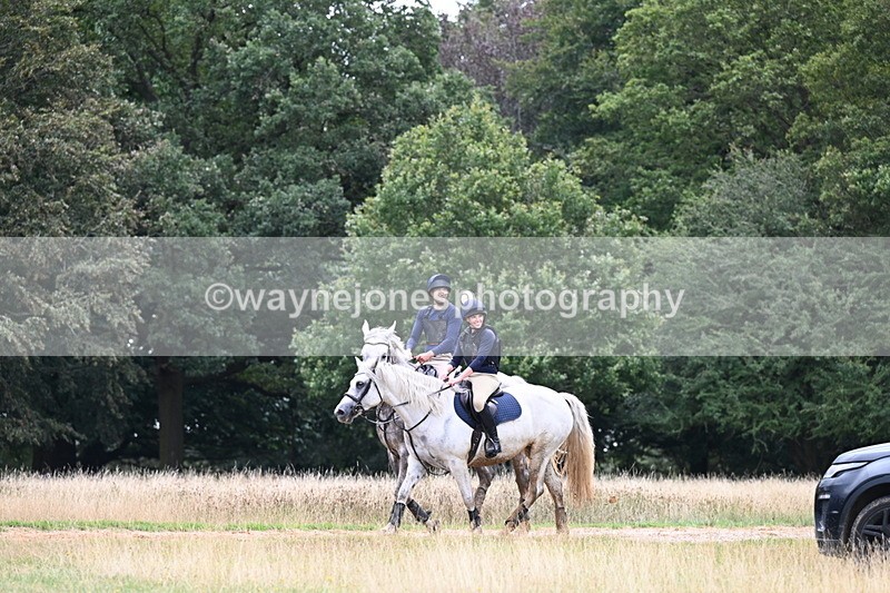 DSC_4031 - Time at Statue 09:50 to 11:09