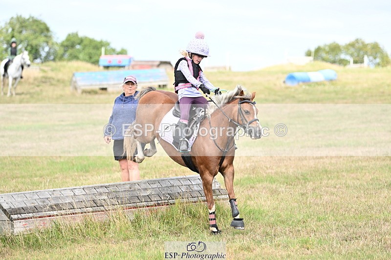 250821B-112451-00302 - Group C - Laraine