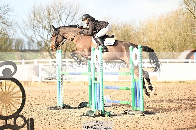 251206-140816-01241 - Cls 13 Snr Foxhunter and 1.20m
