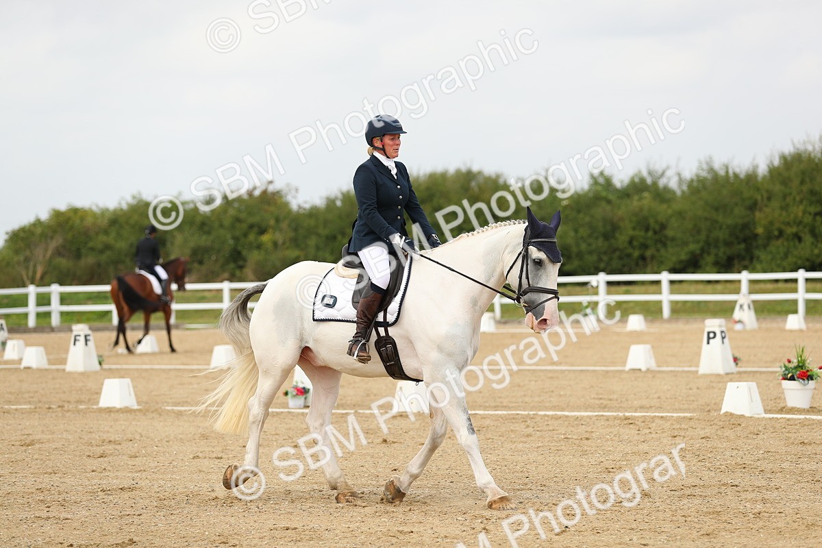 SBM_017637 - Class 13 - Novice 23 - 14.27-15.16