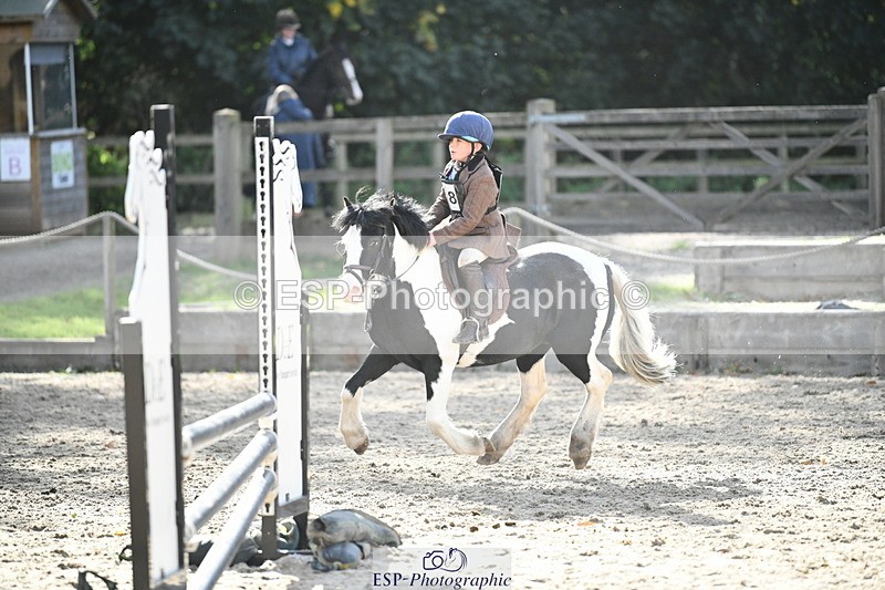 251004A-152258-01808 - Classes 8 & 9 70cm