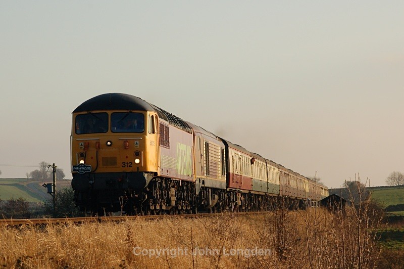 29.12.08 56312 & 67022 Derby - Carlisle, High Barn Farm - High Barn Farm