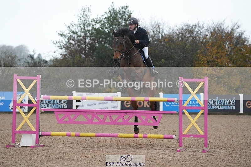 251107-133336-01172 - Cls 6 Foxhunter and 1.20m Open