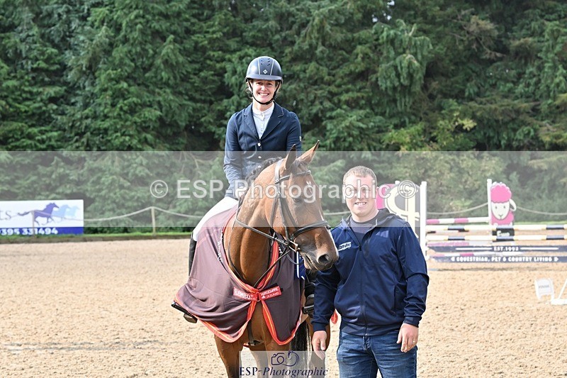 240818-093555-03430 - Cls 8A Snr British Novice