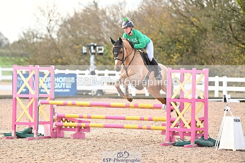 241206-100645-00172 - Cls 2 British Novice and 90cm Open