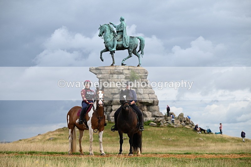 DSC_4525 - Time at Statue 09:50 to 11:09