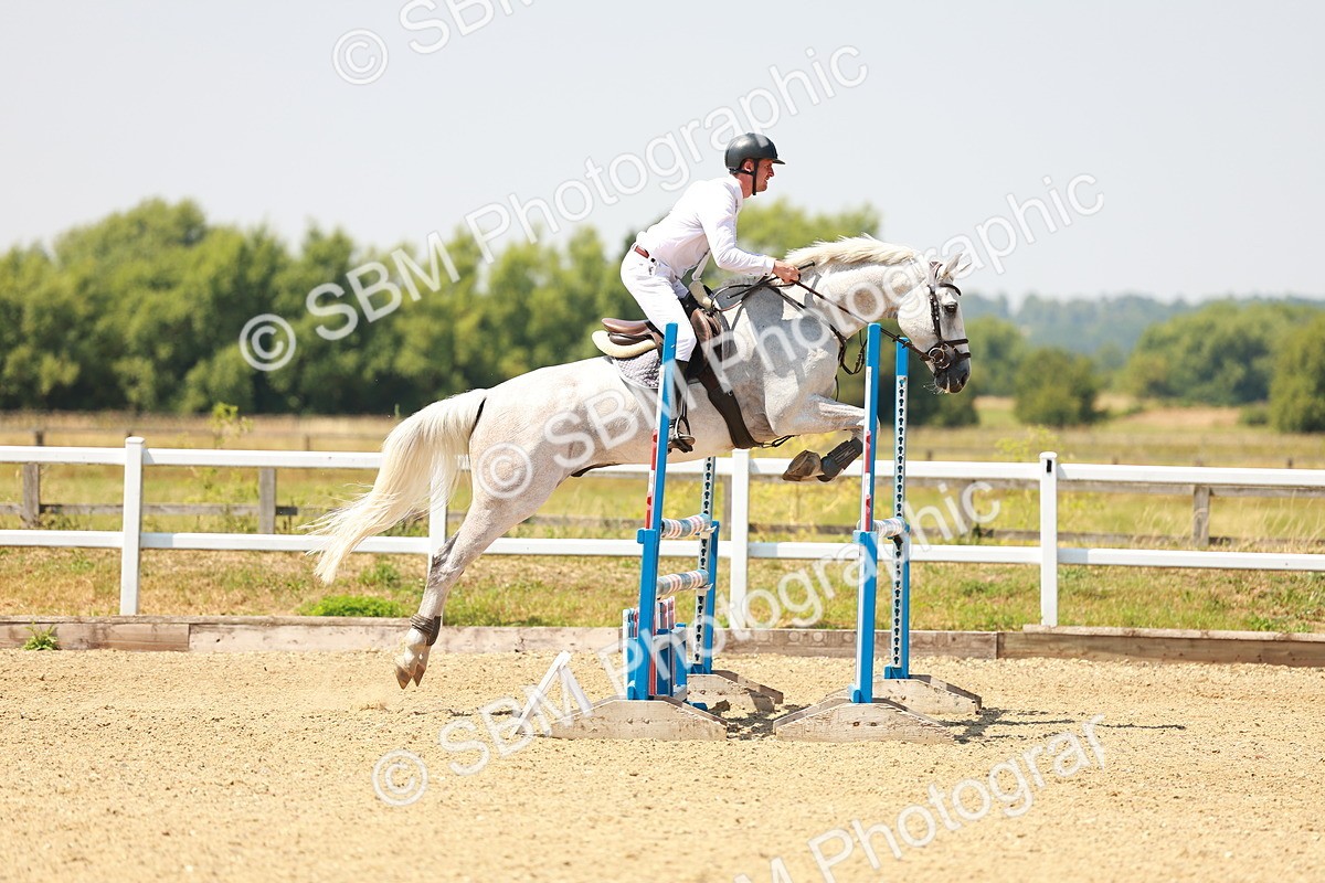 SBM_001748 - Class 4 - Senior Newcomers - 1.10m