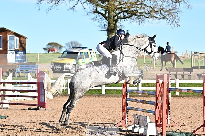 241120X-133804-00565 - Cls 05A&B Snr Fox & 120 Open