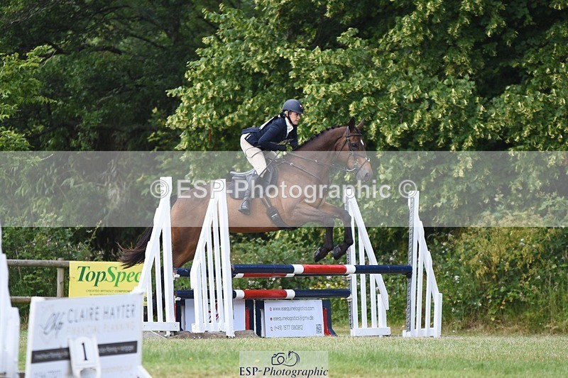 240630-121233-00656 - 927-Jen_Unwin-Hun_Ros_Tolketna