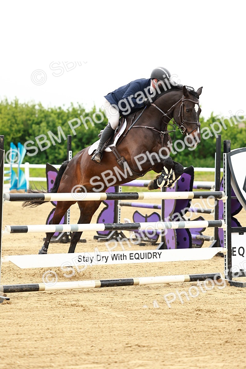 SBM_000973 - Class 5 - Senior Foxhunters - 1.20m