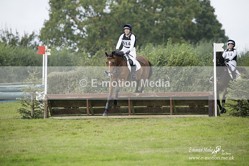  WWHT 171021 2233 - Novice Pairs (0.80m)  17/10/21