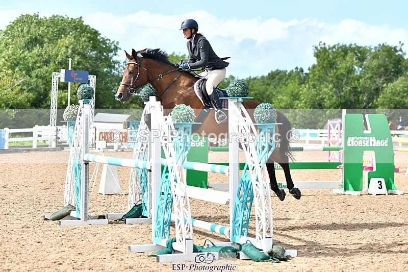 230819A-160503-01109 - Cls 33 1.05m Amateur Qualifier