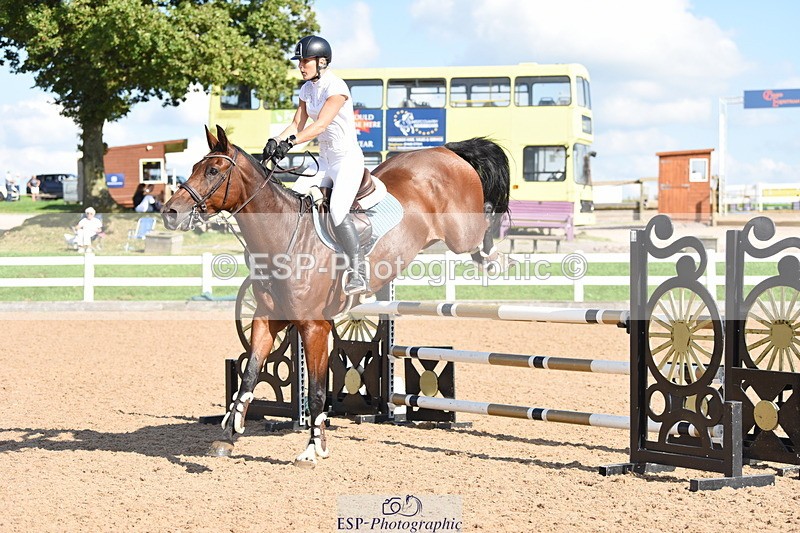 230915A-150828-00761 - Cls 12 1.05m Amateur Qualifier