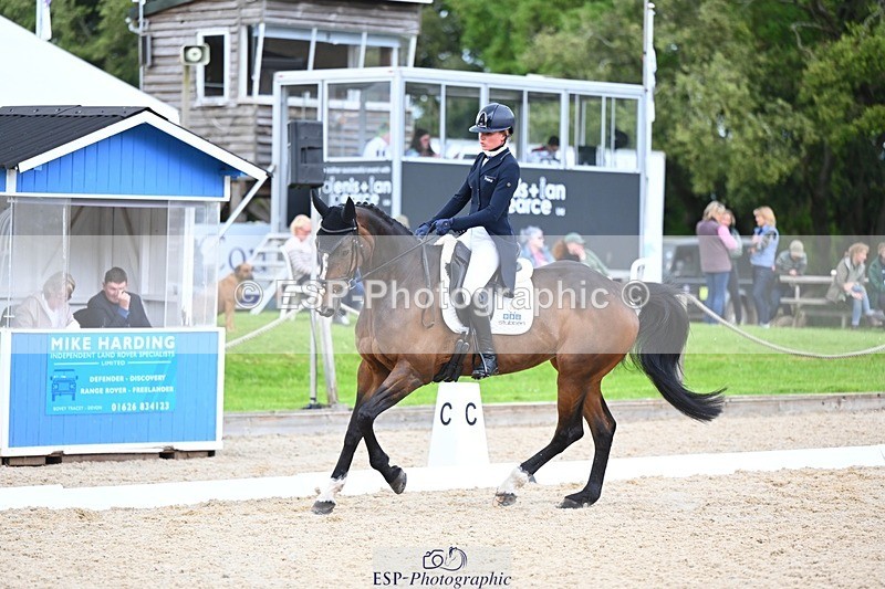 240524-142018-10206 - 530-GLOBAL_FAERLIE_FLASHY-Sanne_de_Jong